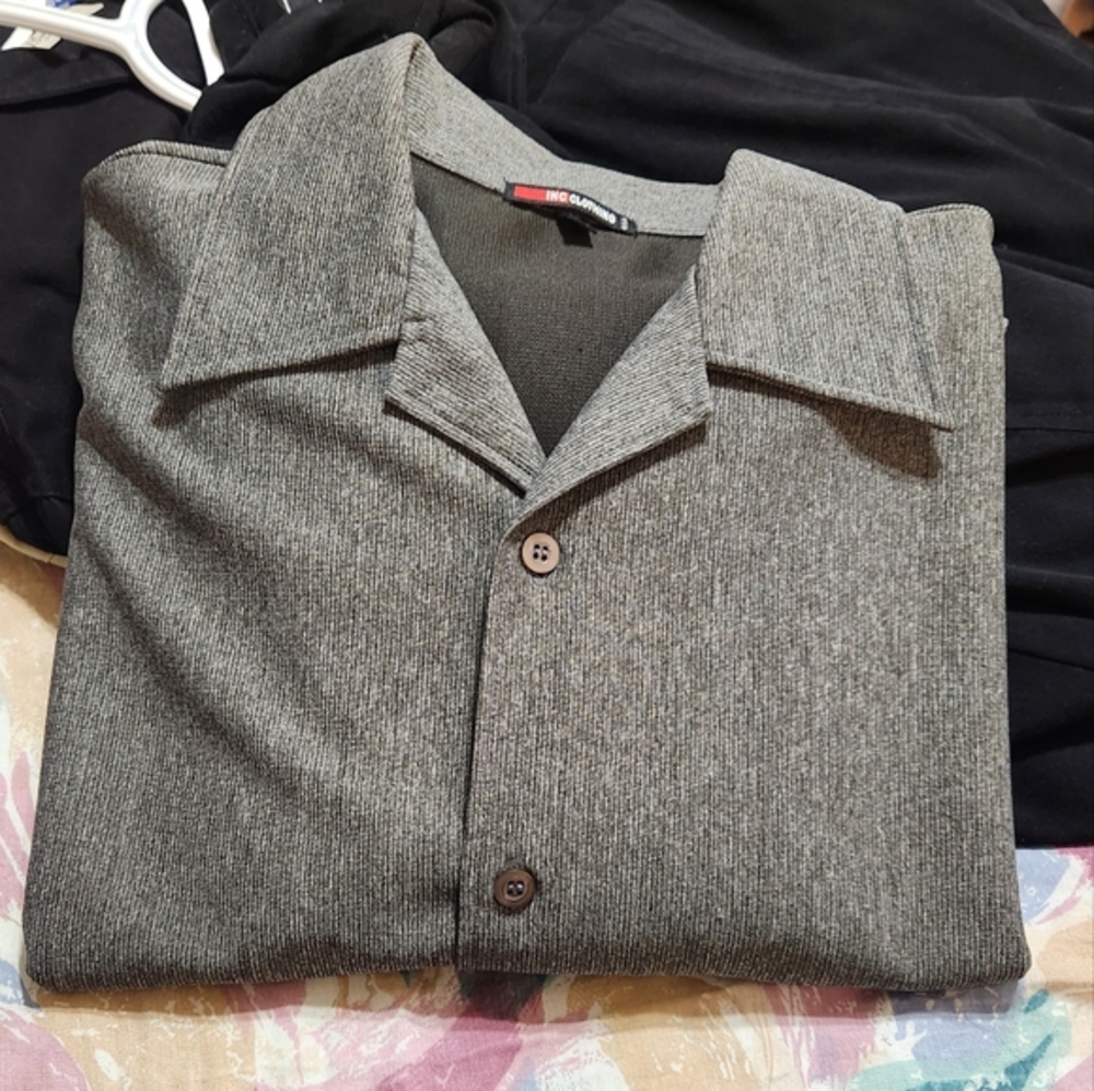 Button Down - Picture 3 of 3